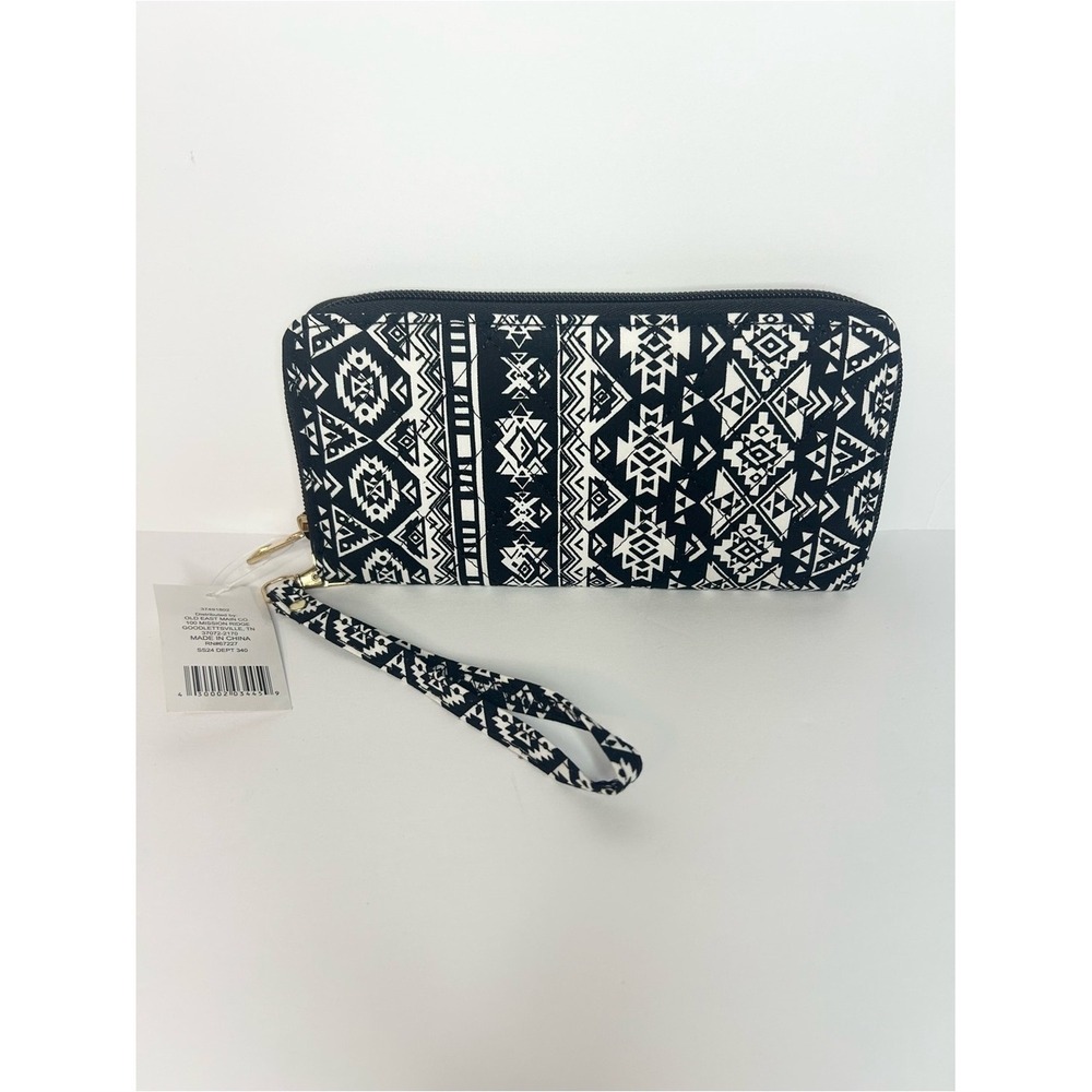 Black & White Aztec Wristlet Wallet